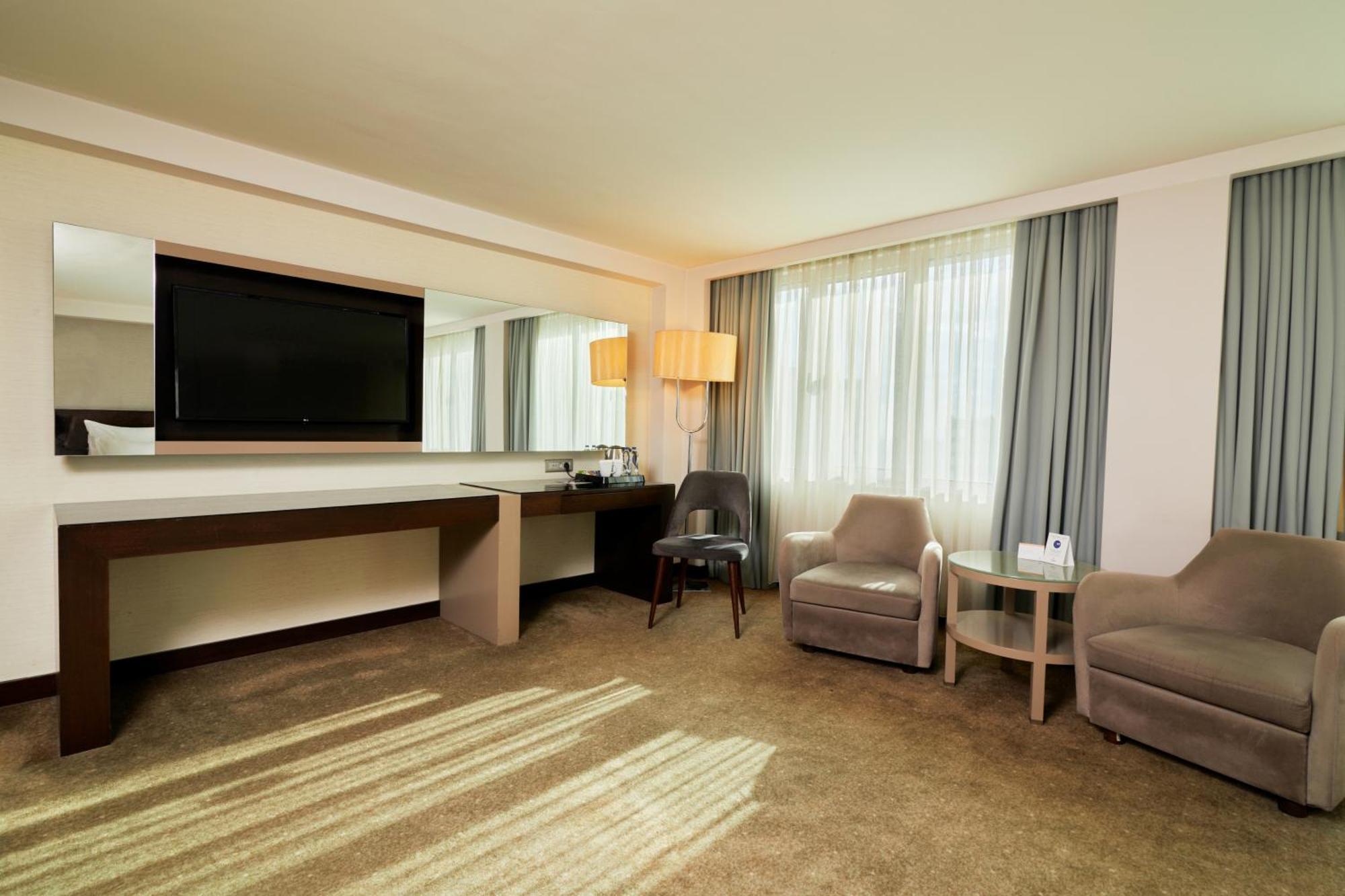 Dedeman Otel