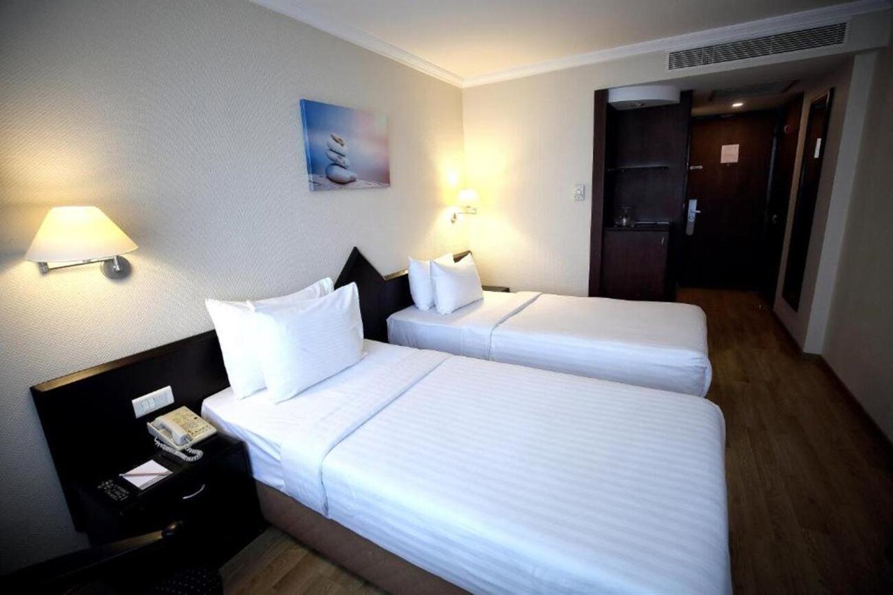 Dedeman Otel
